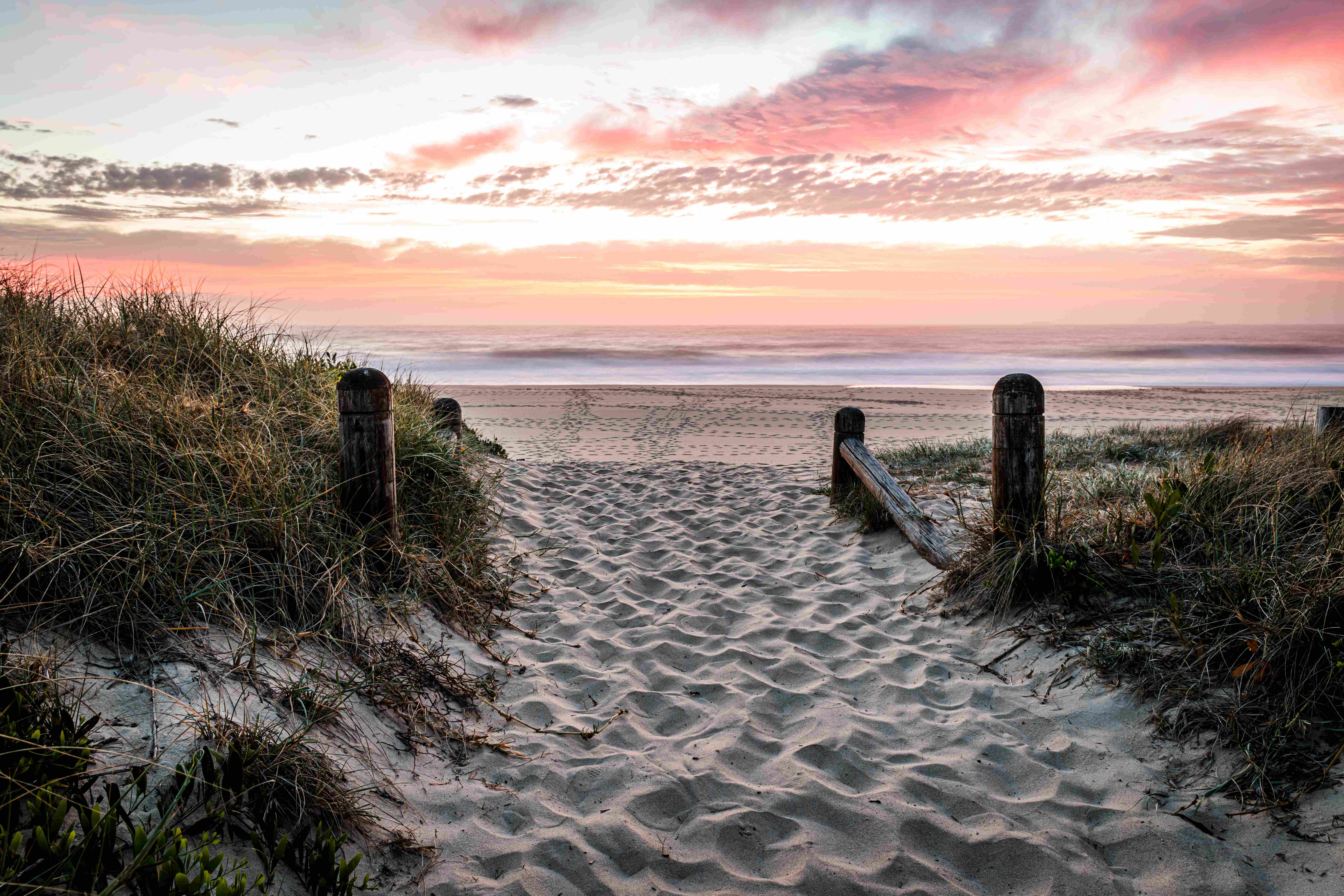 Charter flights to Wollongong